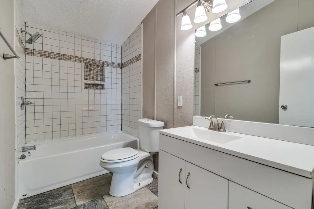 19928 County Road 590 Nevada TX 75173