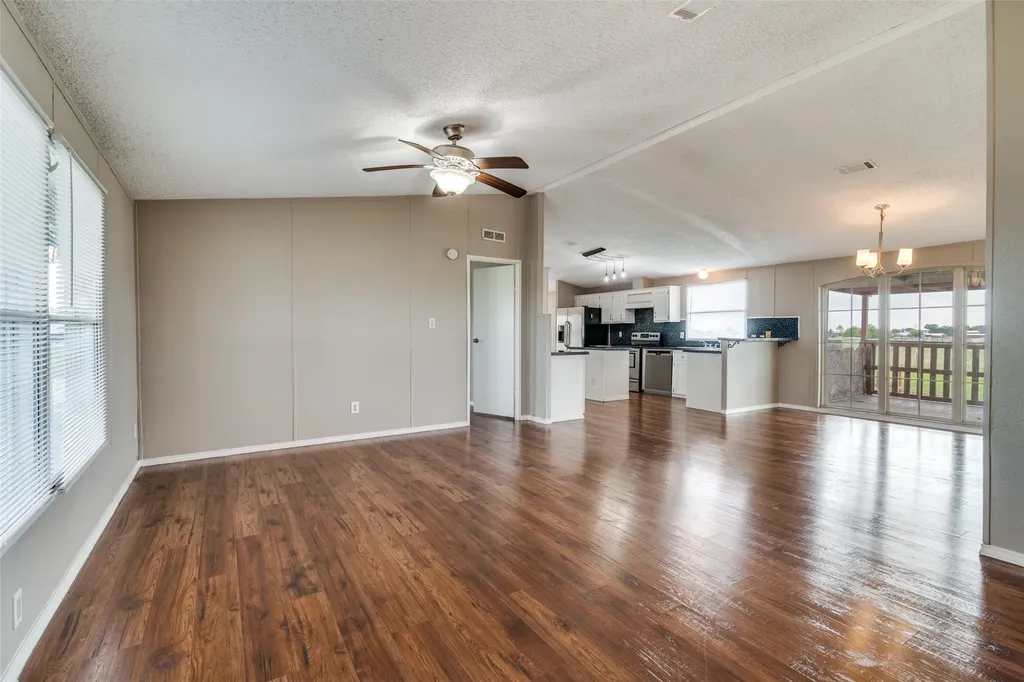 19928 County Road 590 Nevada TX 75173