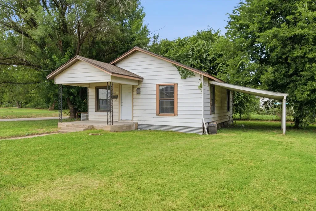 1225 Selman Street Waco TX 76704