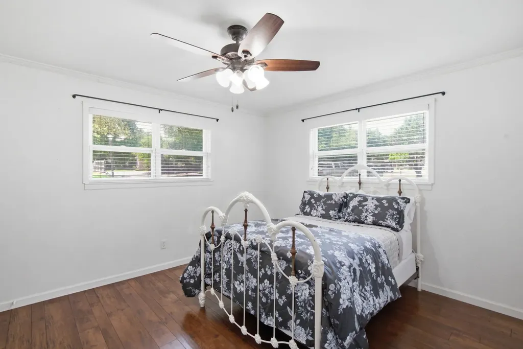 616 S Bowie Street De Leon TX 76444