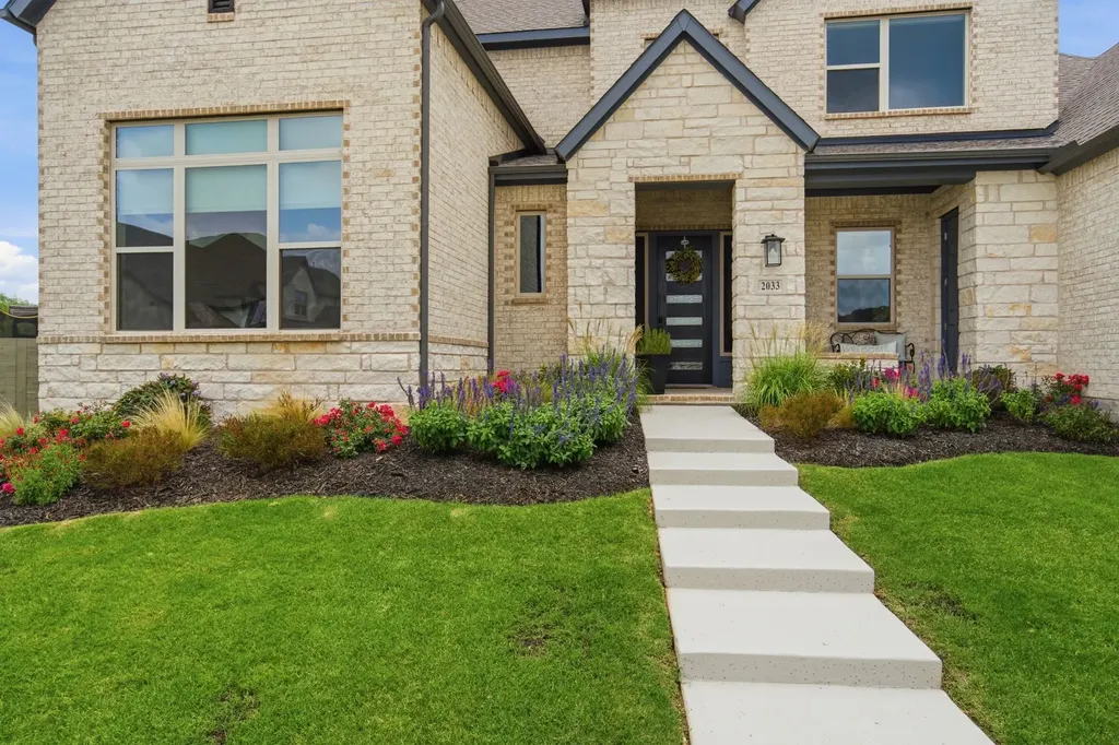 2033 Longspur Drive Argyle TX 76226
