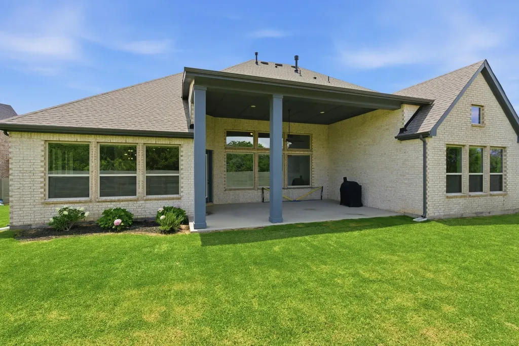 2033 Longspur Drive Argyle TX 76226