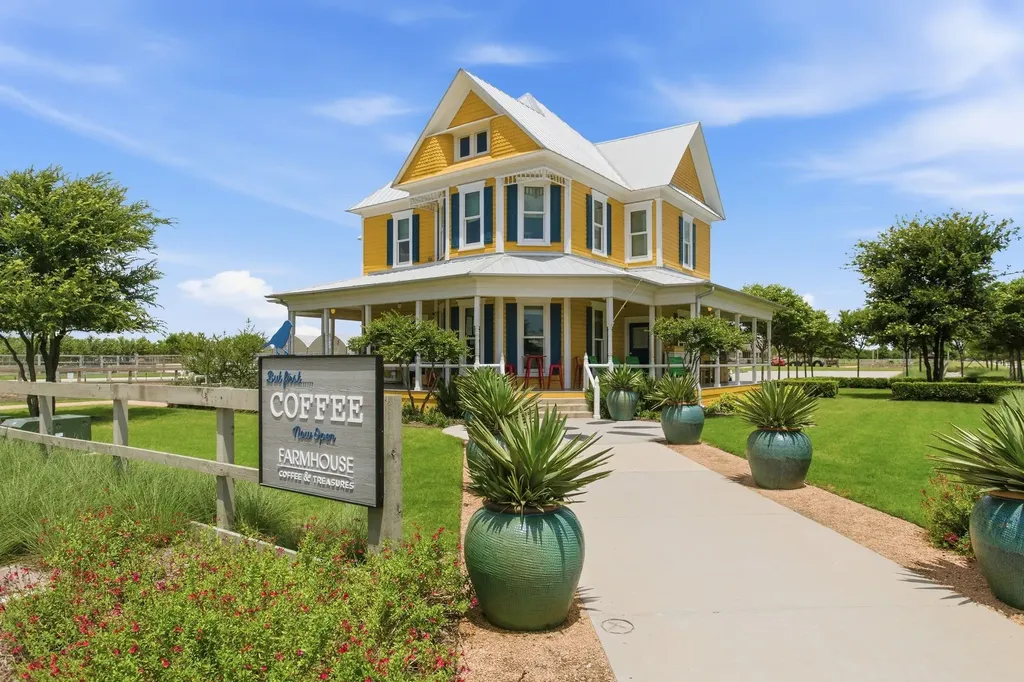 2033 Longspur Drive Argyle TX 76226