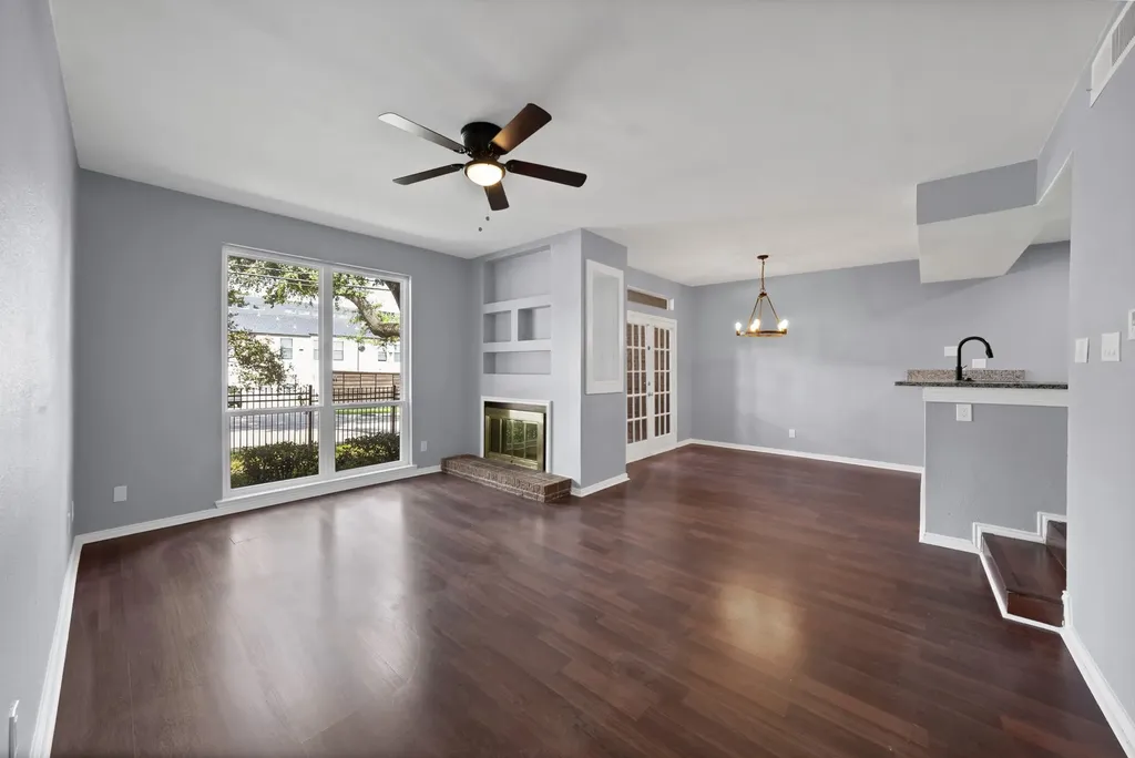 5750 Phoenix Drive Dallas TX 75231
