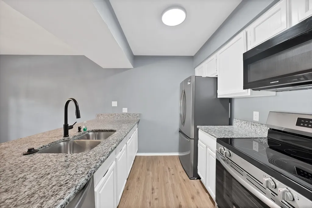 5750 Phoenix Drive Dallas TX 75231