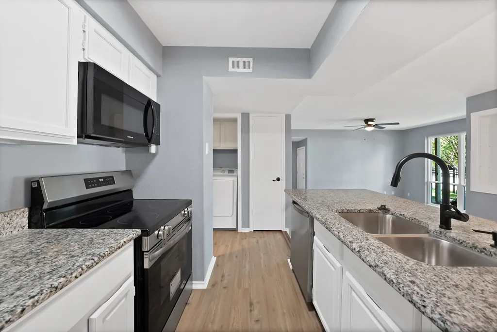 5750 Phoenix Drive Dallas TX 75231