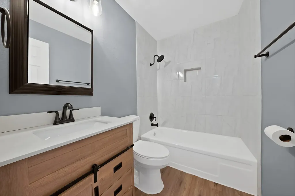 5750 Phoenix Drive Dallas TX 75231