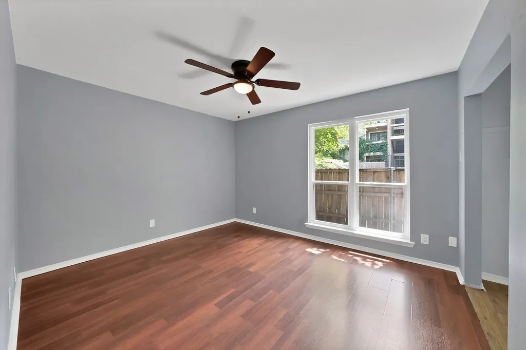 5750 Phoenix Drive Dallas TX 75231