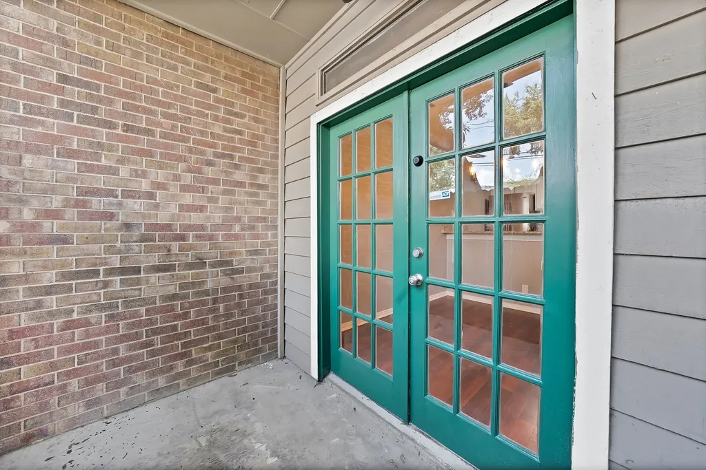 5750 Phoenix Drive Dallas TX 75231