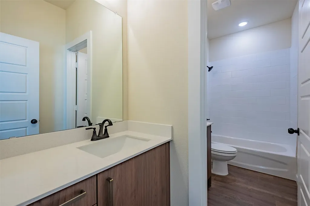 645 Wheatfield Drive Venus TX 76084