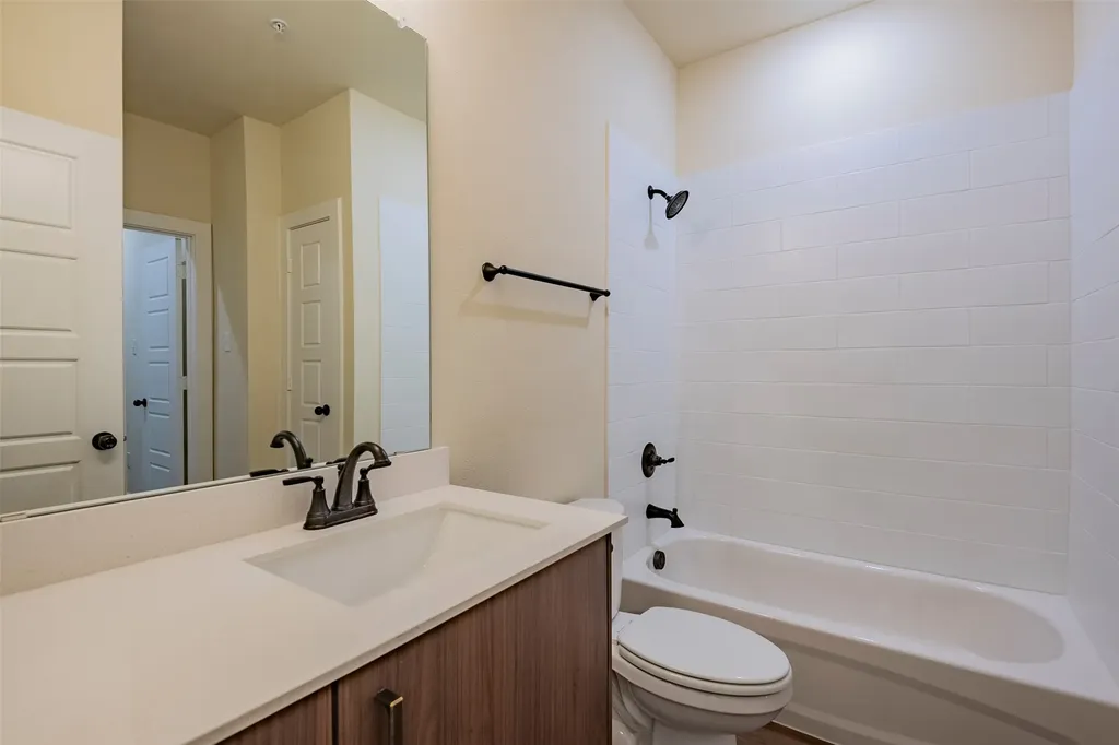 645 Wheatfield Drive Venus TX 76084