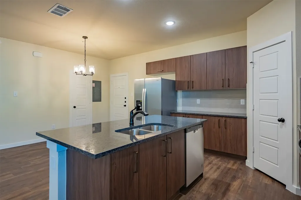 645 Wheatfield Drive Venus TX 76084