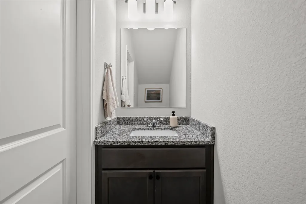 11200 Pallasite Court Lorena TX 76655