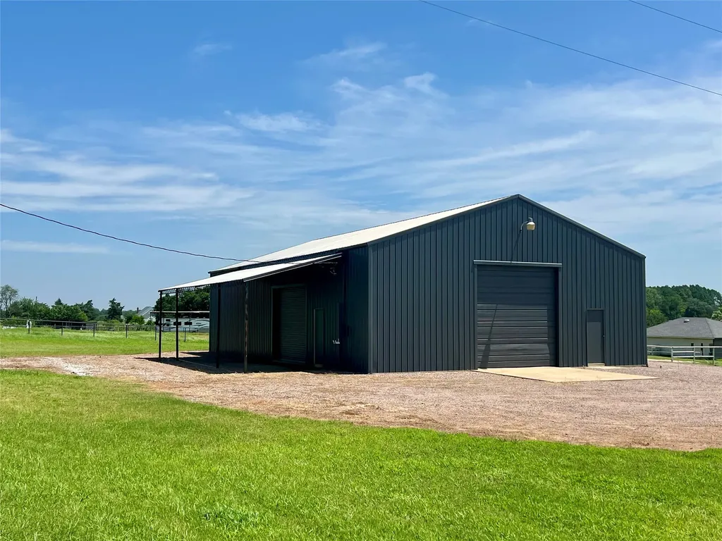 1861-1 Roland Road Whitesboro TX 76273