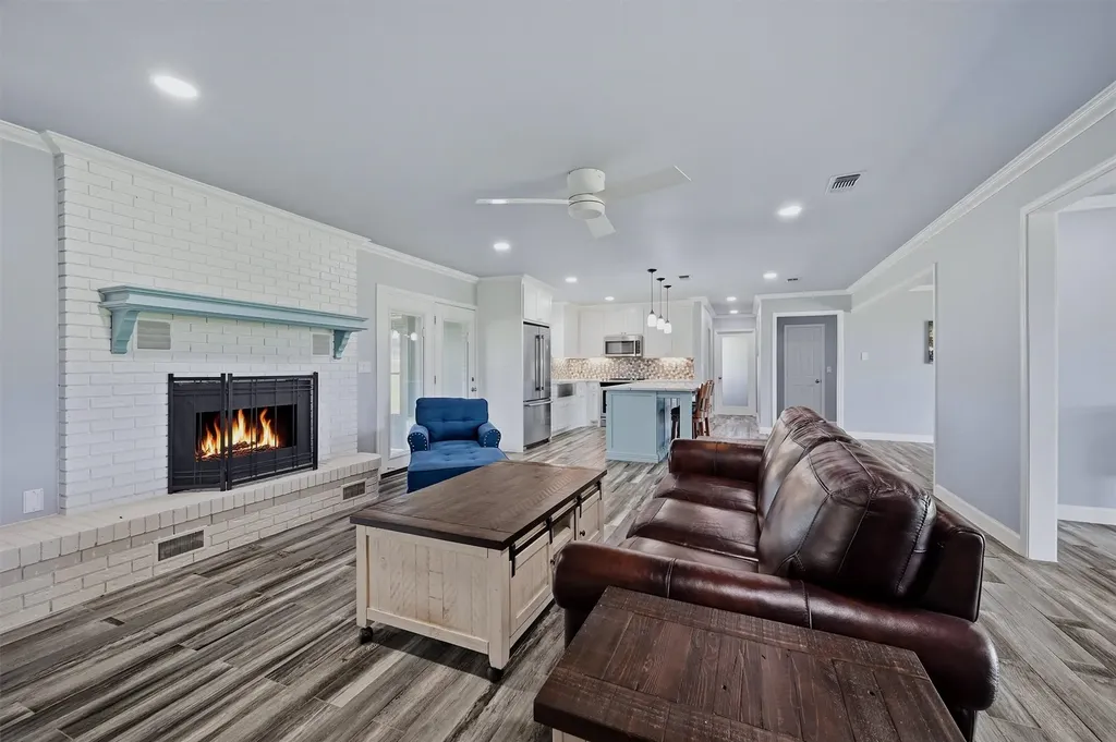 1861-1 Roland Road Whitesboro TX 76273