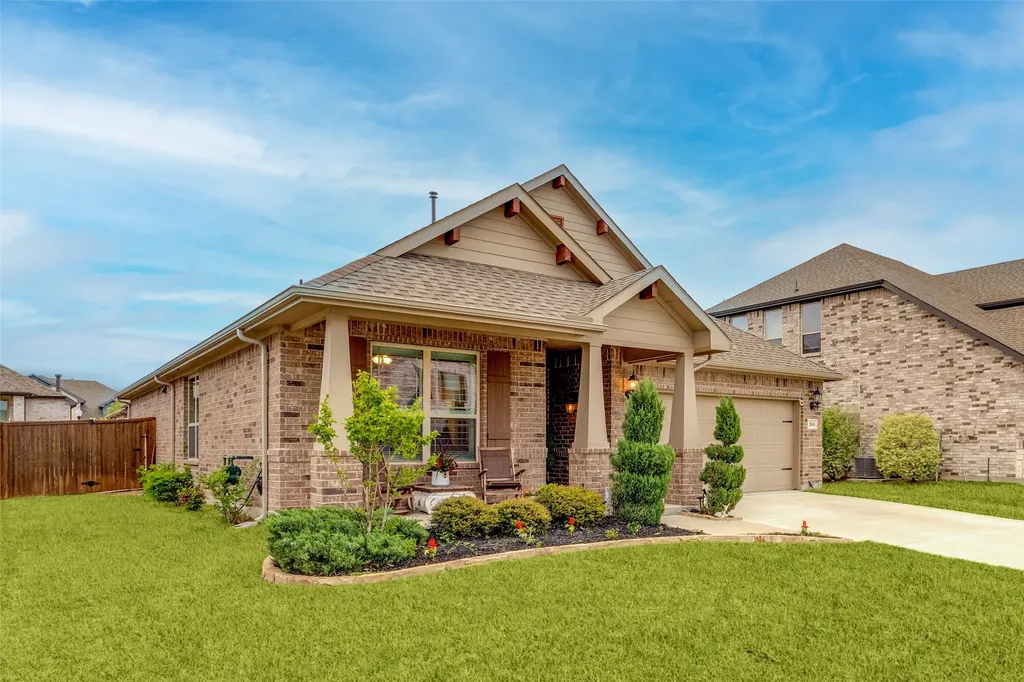 2800 Lakeside Drive Aubrey TX 76227