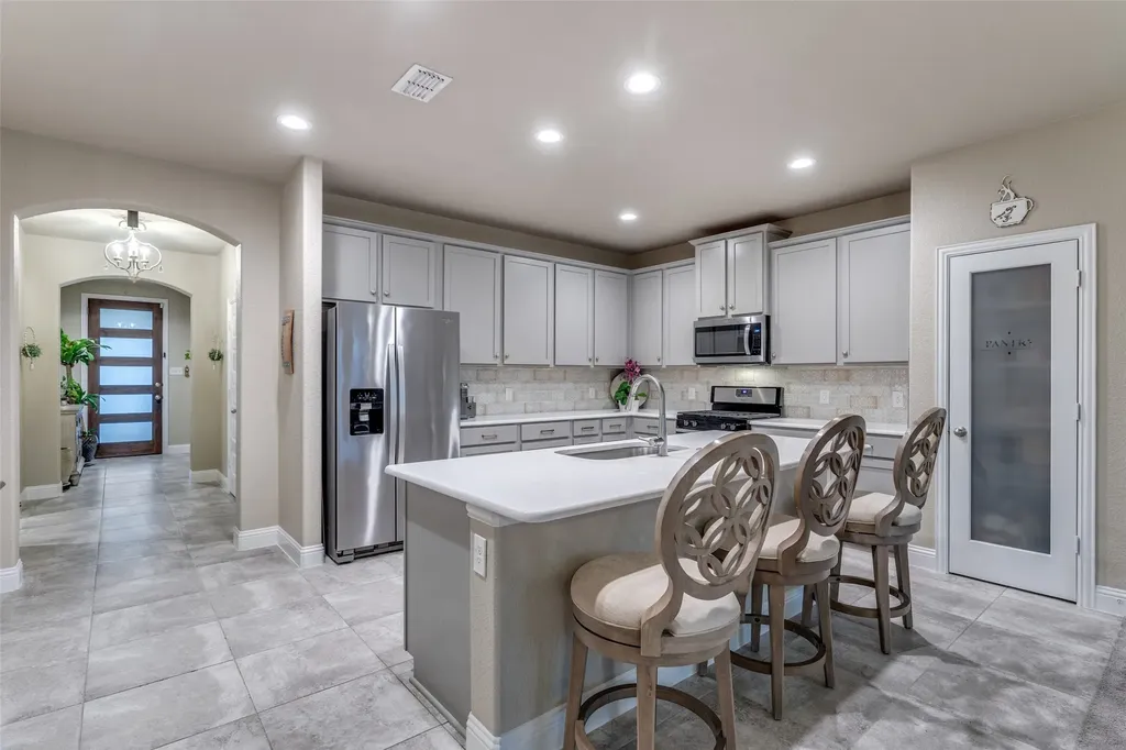 2800 Lakeside Drive Aubrey TX 76227