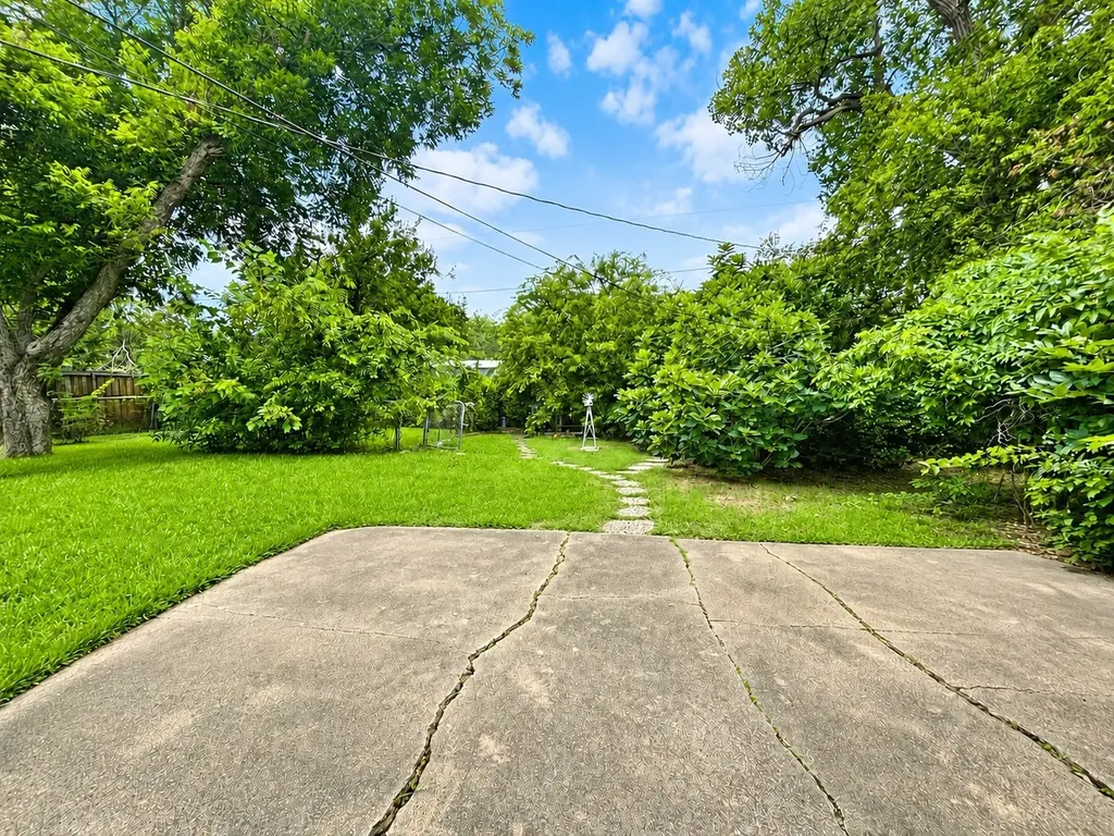 14415 Ablon Drive Farmers Branch TX 75234