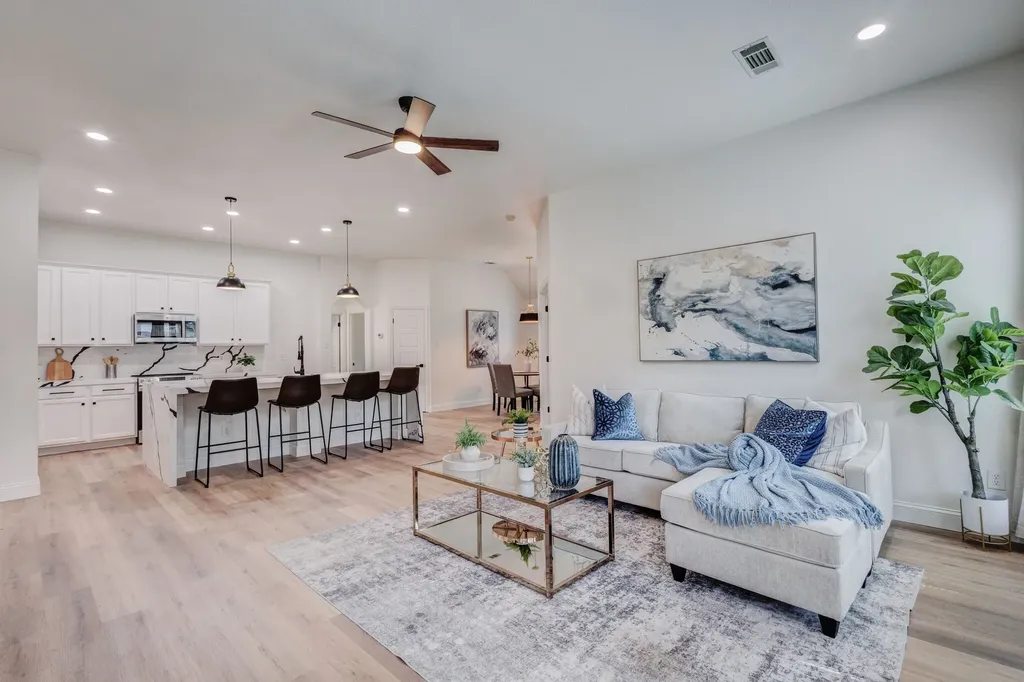 809 Camellia Court Desoto TX 75115