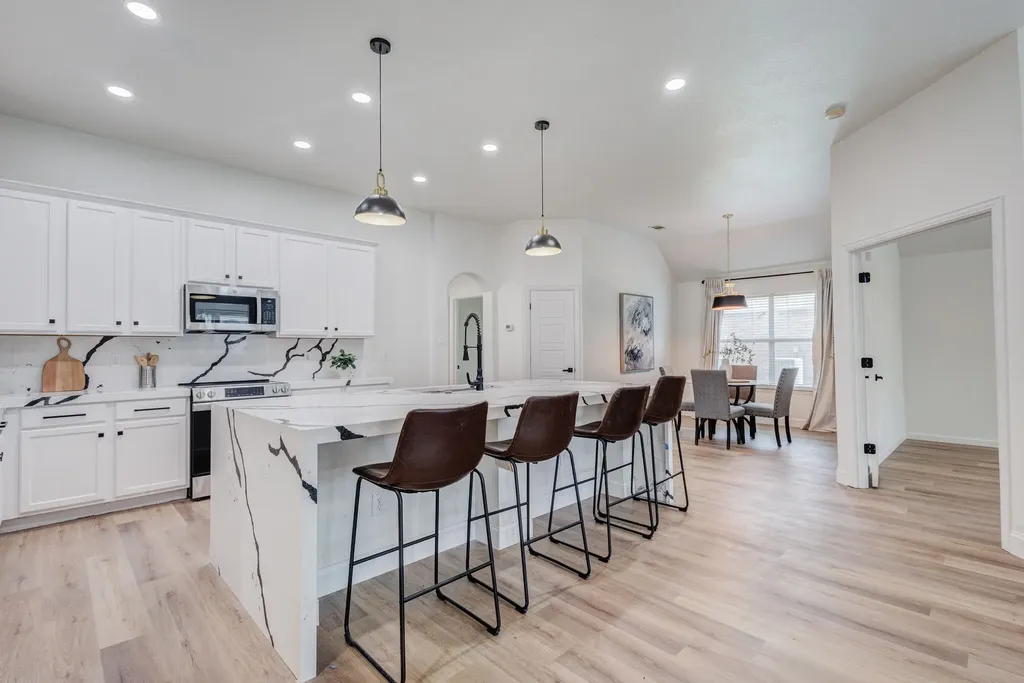 809 Camellia Court Desoto TX 75115