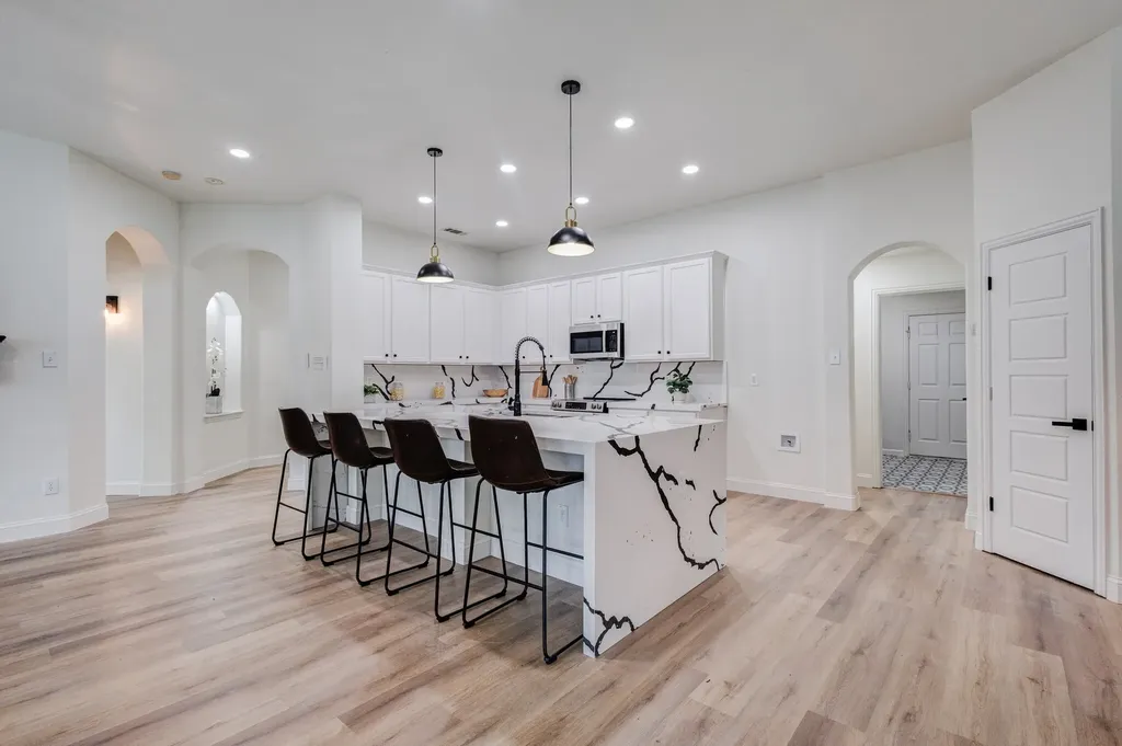 809 Camellia Court Desoto TX 75115