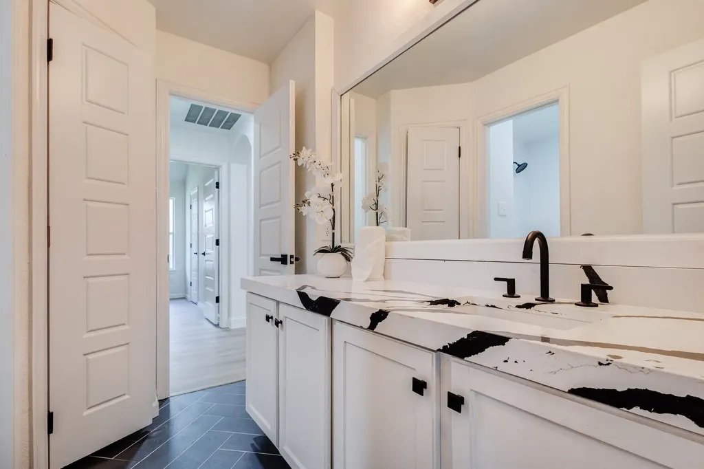 809 Camellia Court Desoto TX 75115