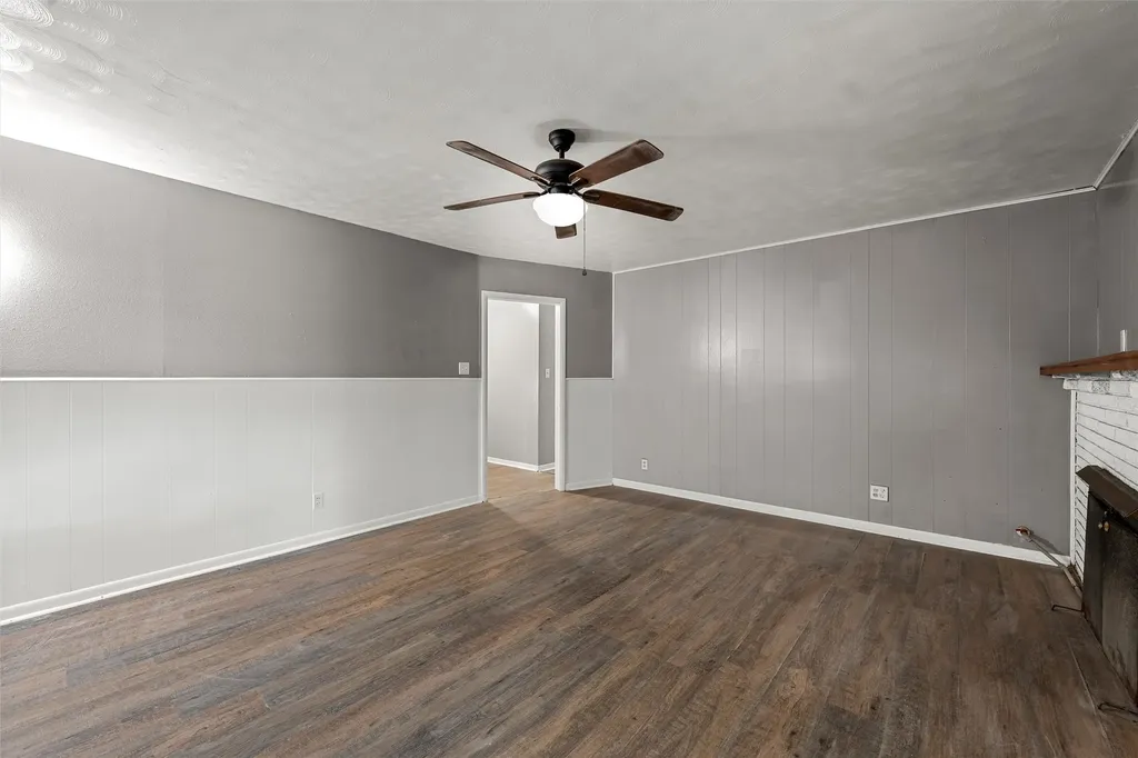 733 W 5th Street Mcgregor TX 76657