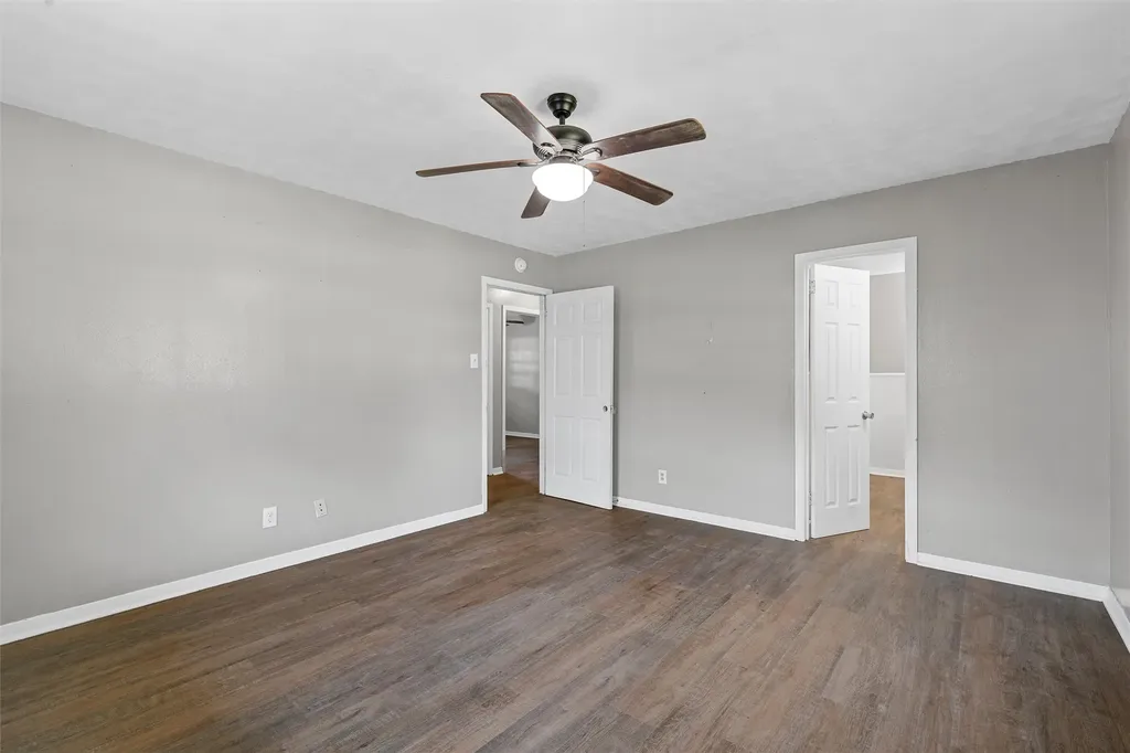 733 W 5th Street Mcgregor TX 76657