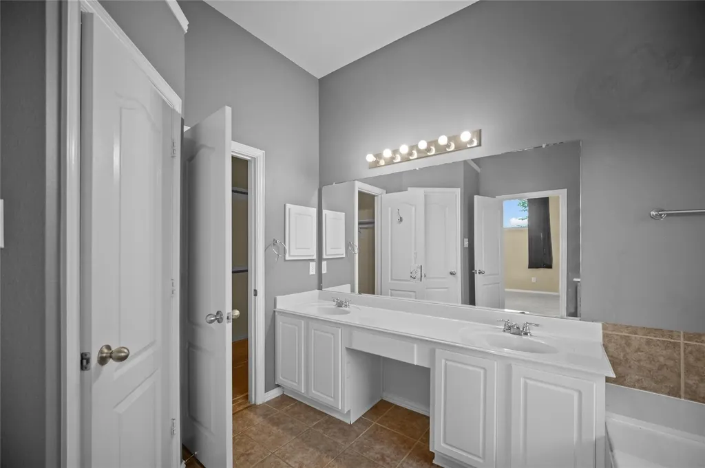 2832 Appaloosa Court Little Elm TX 75068