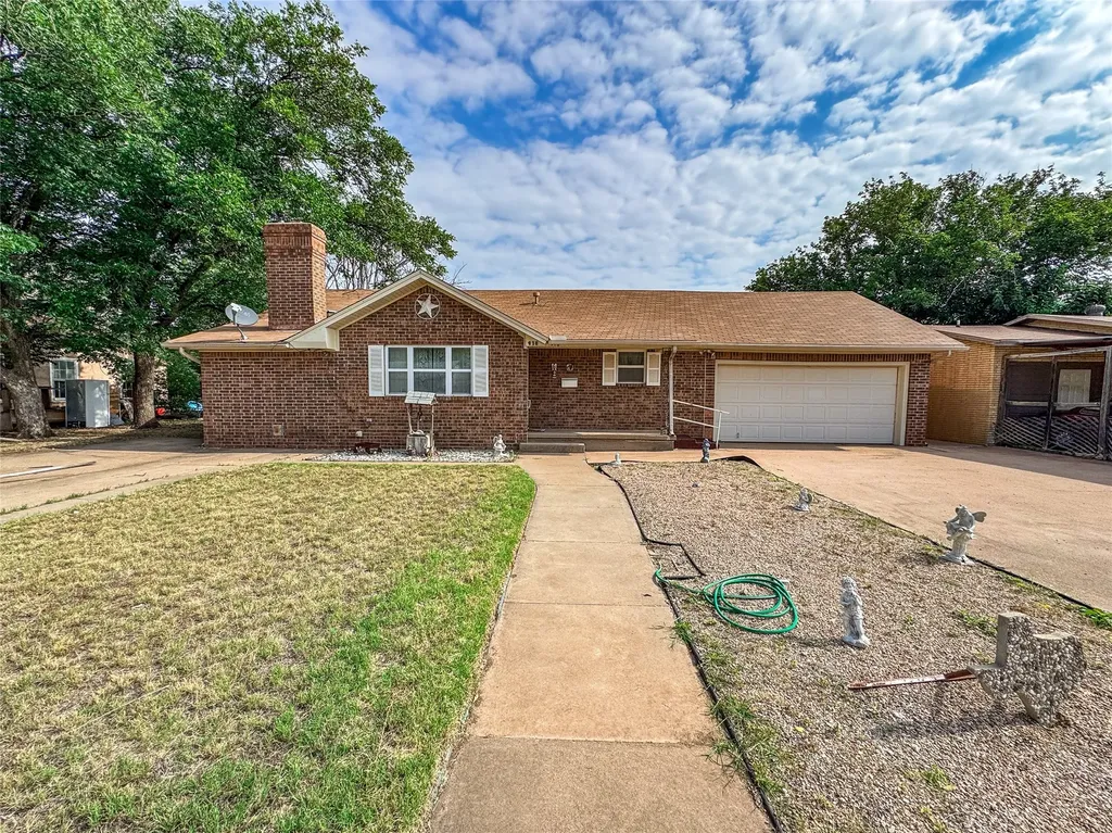 918 N 6th Street Haskell TX 79521