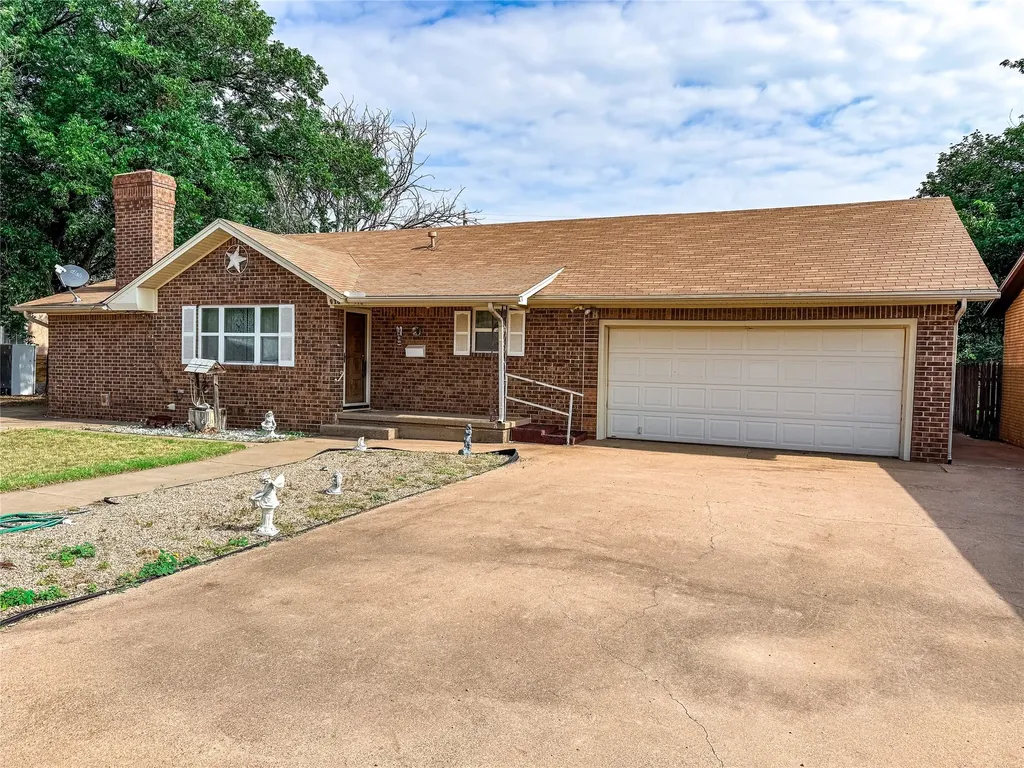 918 N 6th Street Haskell TX 79521
