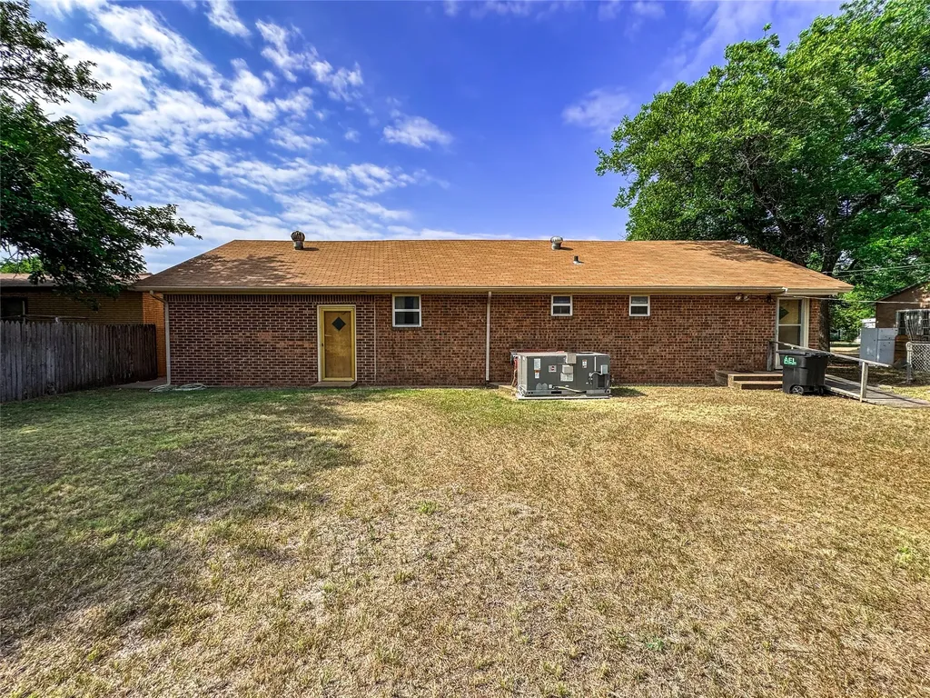 918 N 6th Street Haskell TX 79521