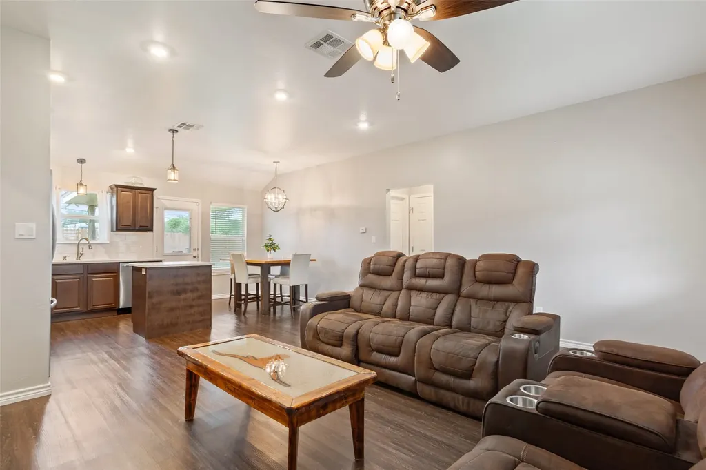 3299 Lake Park Road Belton TX 76513