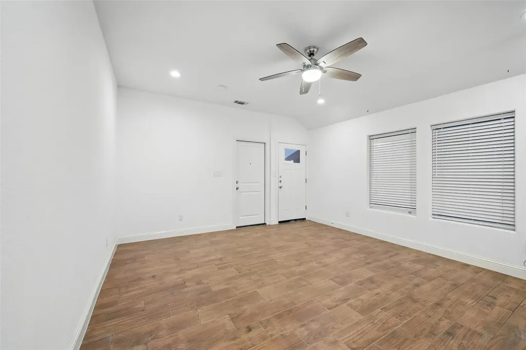 607 E Carter Street Sherman TX 75090