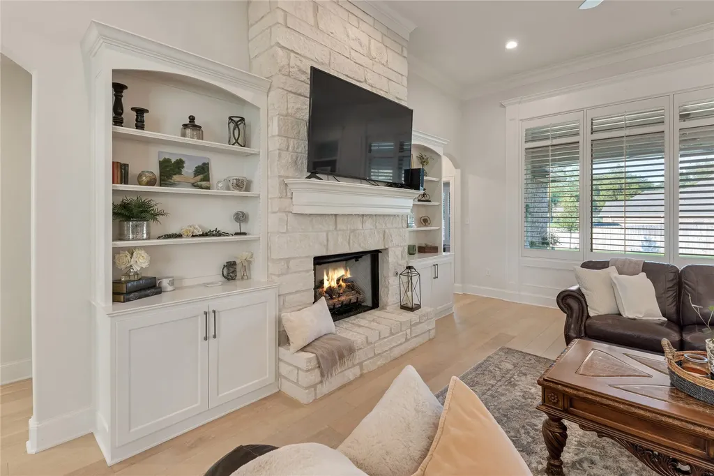 196 County Road 2309 Mineola TX 75773