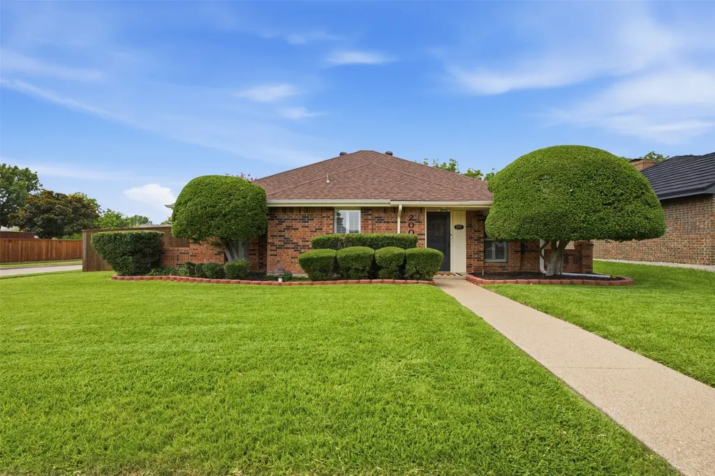 2001 Espinosa Drive Carrollton TX 75010