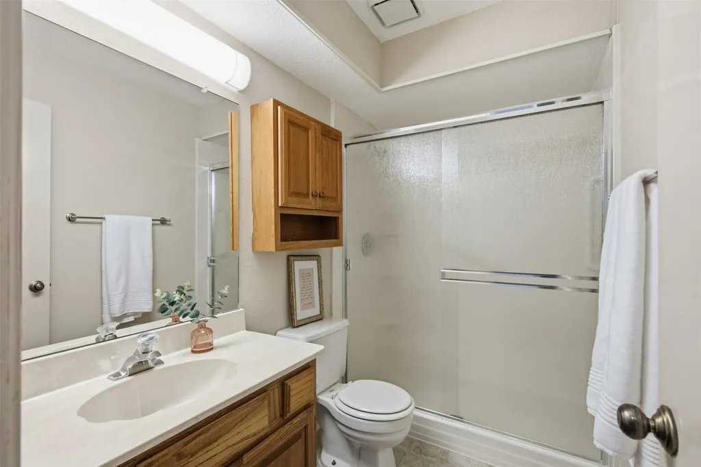 2001 Espinosa Drive Carrollton TX 75010