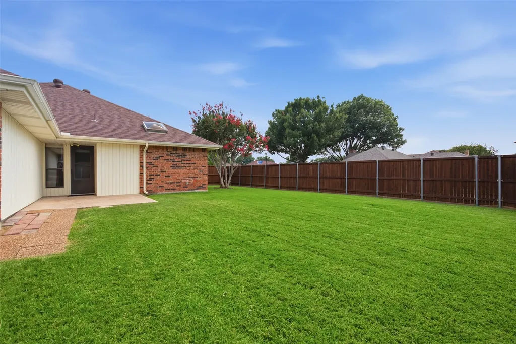 2001 Espinosa Drive Carrollton TX 75010