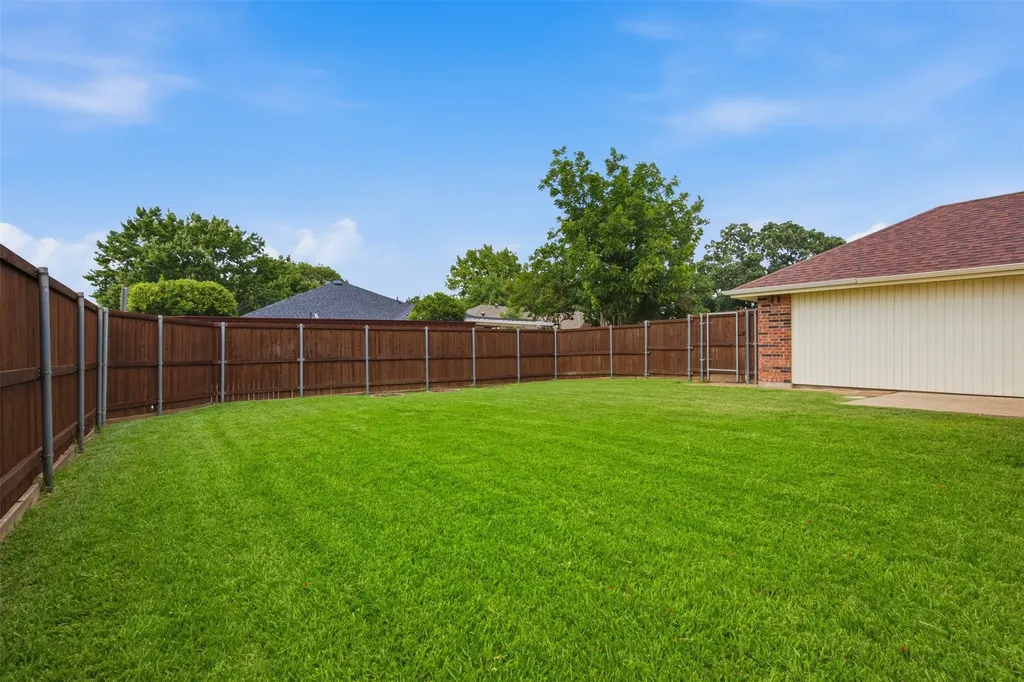 2001 Espinosa Drive Carrollton TX 75010