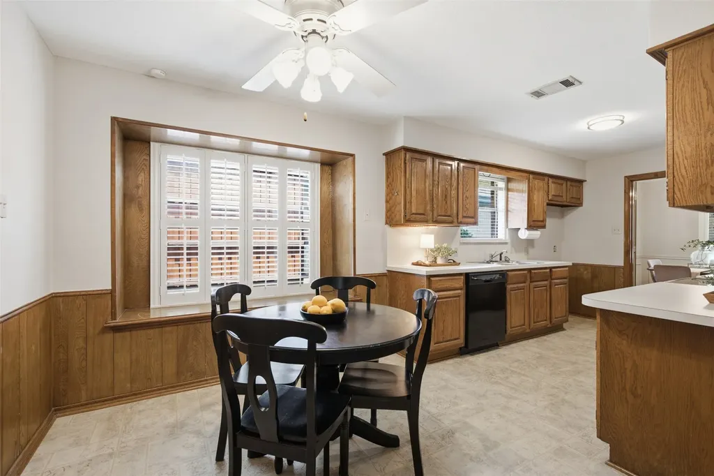 2001 Espinosa Drive Carrollton TX 75010