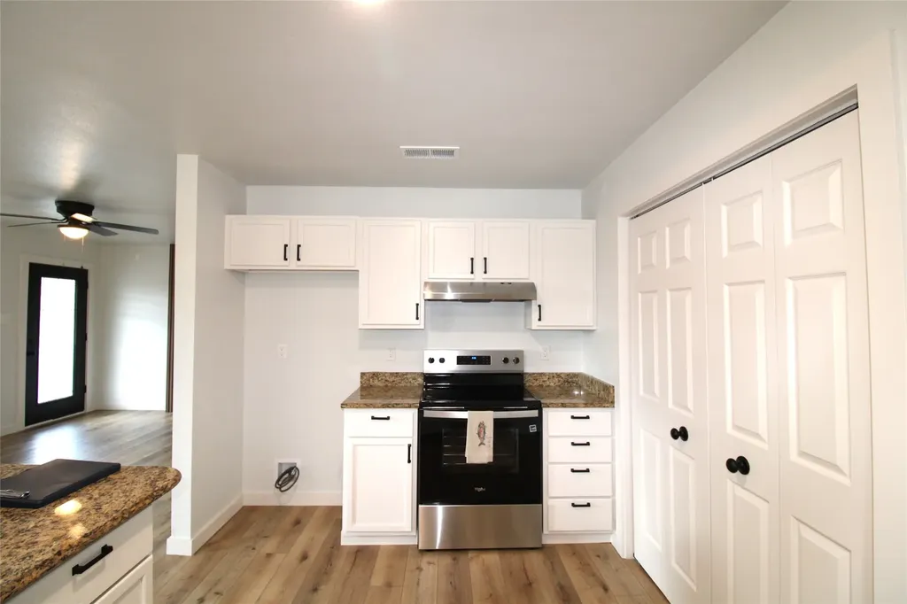 640 Callender Lake Drive Murchison TX 75778