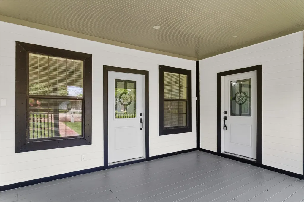 812 E Sumpter Mexia TX 76667