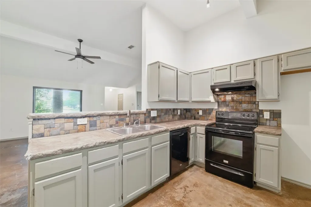 734 Lemons Street Cedar Hill TX 75104