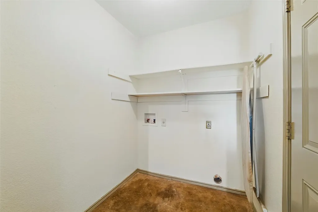 734 Lemons Street Cedar Hill TX 75104