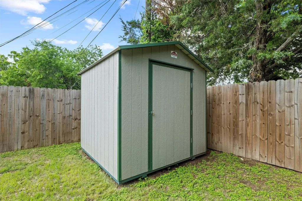 734 Lemons Street Cedar Hill TX 75104