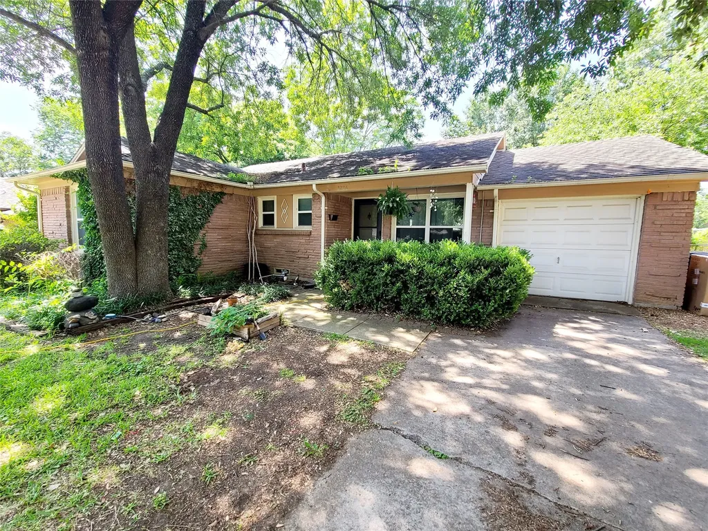 3226 San Medina Avenue Dallas TX 75228