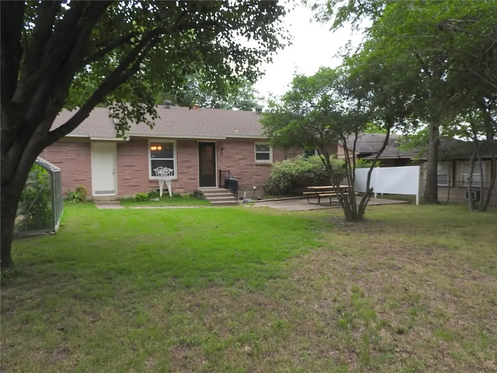 3226 San Medina Avenue Dallas TX 75228
