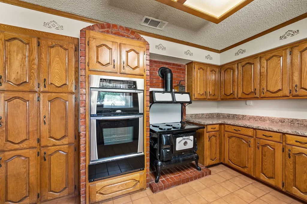 981 Witherspoon Way Bartonville TX 75022