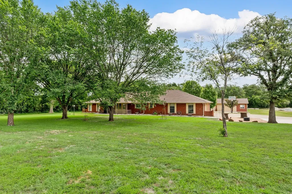 981 Witherspoon Way Bartonville TX 75022