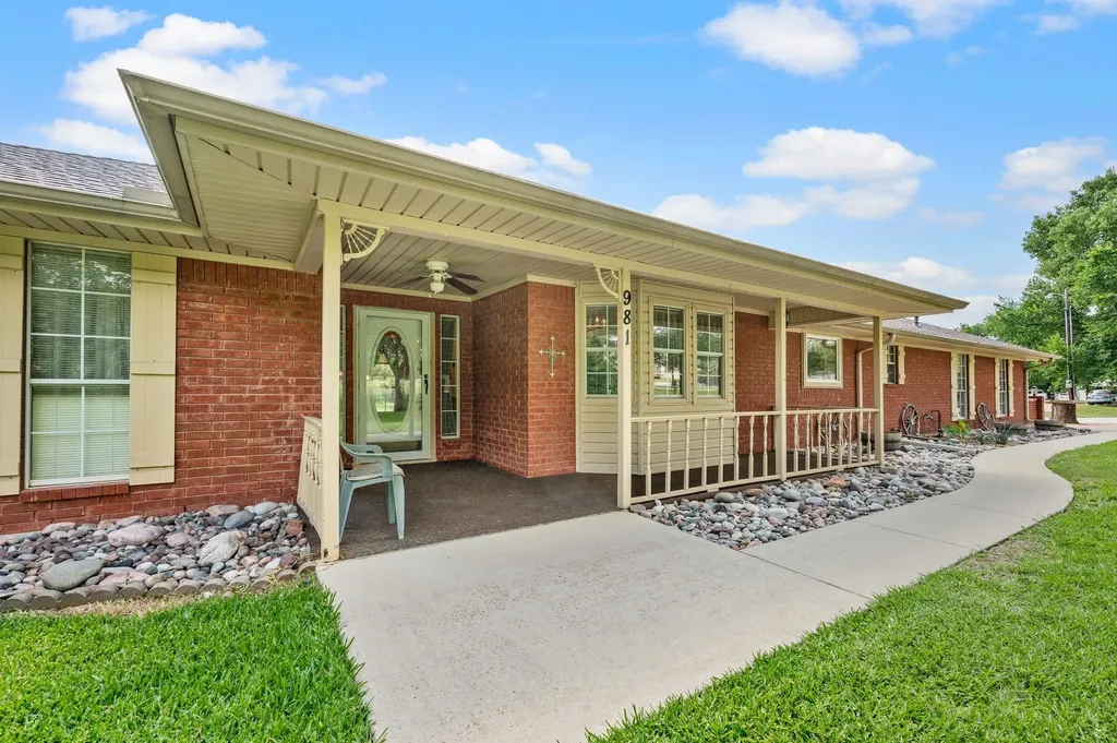 981 Witherspoon Way Bartonville TX 75022